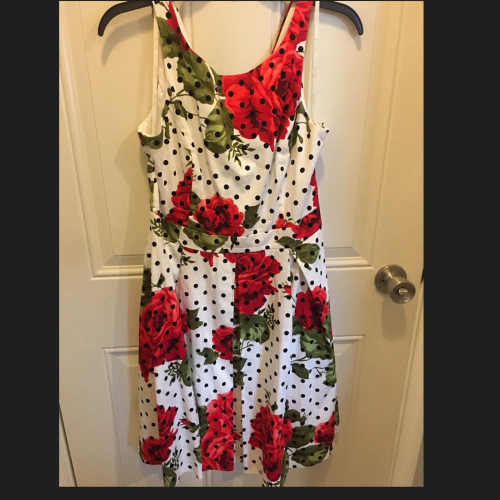 Jessica Simpson NWT floral/polka dot dress